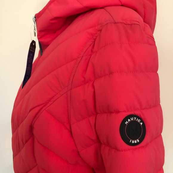 Nautica packable Hooded Jacket $150 - Picture 5 of 8